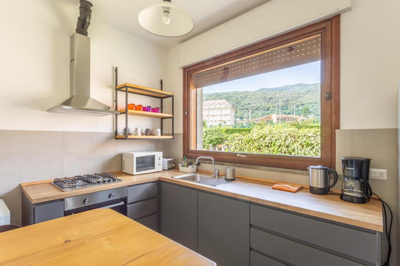 Baveno Beach - Charming Flat With Garden Exterior photo